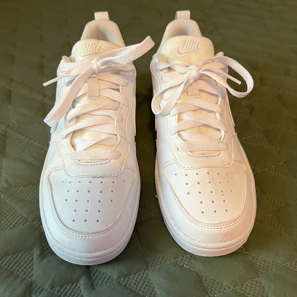 Nike Low Top Sneakers LIKE NEW